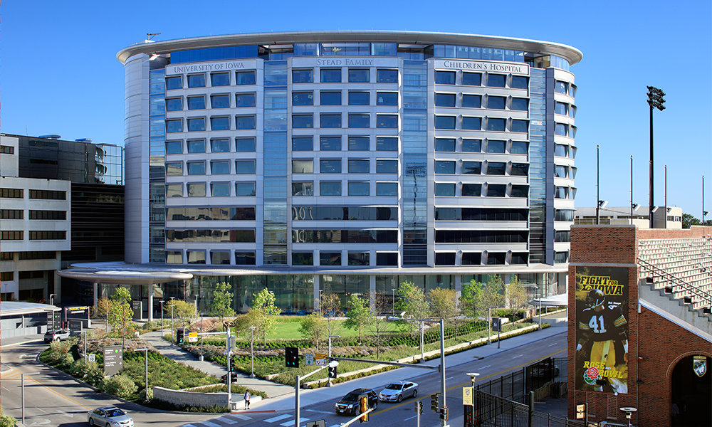 <p>Through diligent research, thought and design the Stead Family Children’s Hospital has greatly improved the campus and experience of patients, families, staff and visitors.</p>
