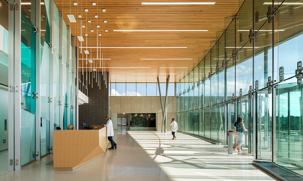 <p>Extensive natural daylight, access and views to outdoor spaces and nature, innovative materials, and biophilic principles are featured, improving the quality of users’ lives and promoting seamless integration between safety and effective therapy.</p>
