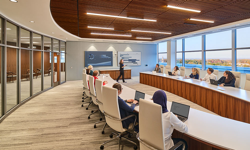 <p>LEVEL 7 & 8 Administrative Floors include large conference spaces, boardroom, Dean’s & Health President’s offices, etc.</p>
