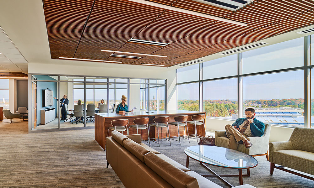 <p>LEVEL 7 & 8 Administrative Floors include pre-function collaboration areas, shared lounge/break spaces</p>
